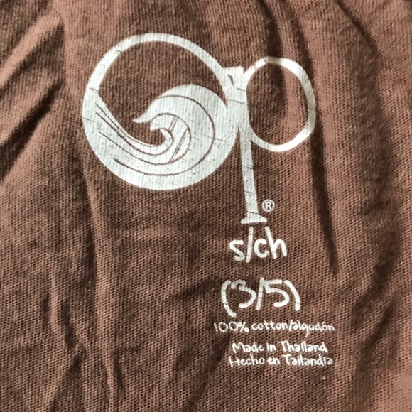 Shirts - Picture 5 of 6